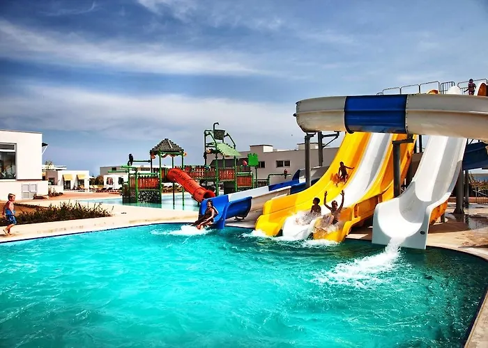 Maxima Paradise منتجع 3*