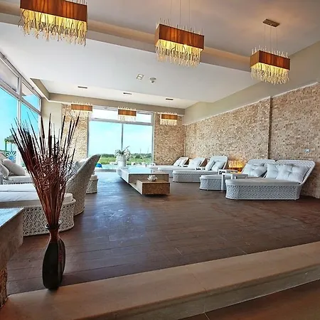 Maxima Paradise Ozdere