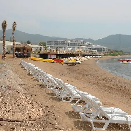 Maxima Paradise 4*