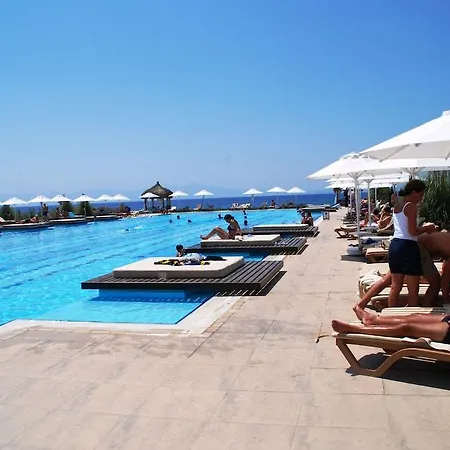 Maxima Paradise Hotel